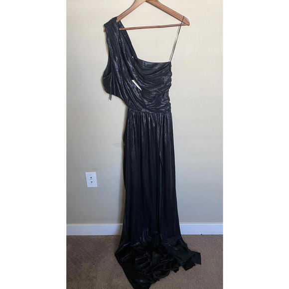 Dresses & Skirts - retrofete dress Womens Black Long one shoulder gown size XL $575